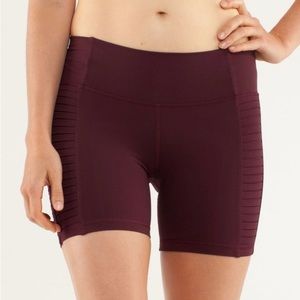 (NWOT) Lululemon Breath of Fire Short, color: Bordeaux drama, Size 6